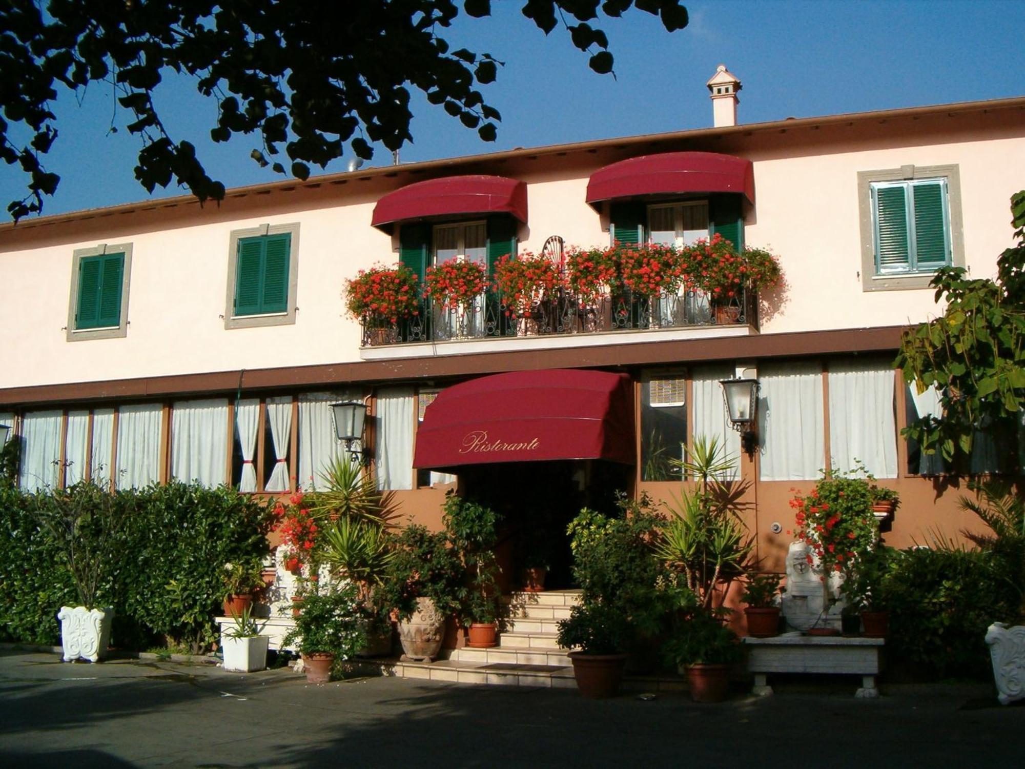 Hotel Squarciarelli Grottaferrata Exterior photo